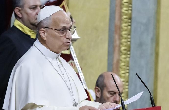 Papa, İspanya meclisinde konuşma yaptı