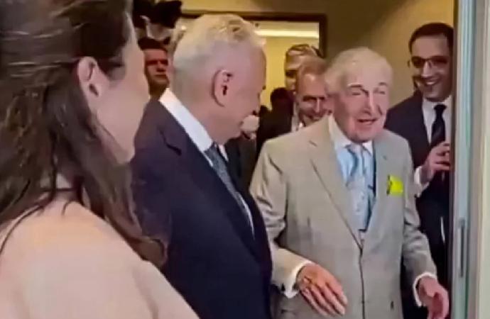 Amerikan hastanesinin açılışında ‘Kürt kadın’ fıkrası!