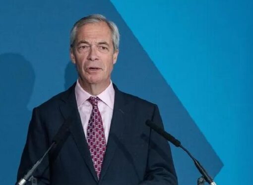 Farage: Müesses nizam bizi yenemeyeceğini anladı