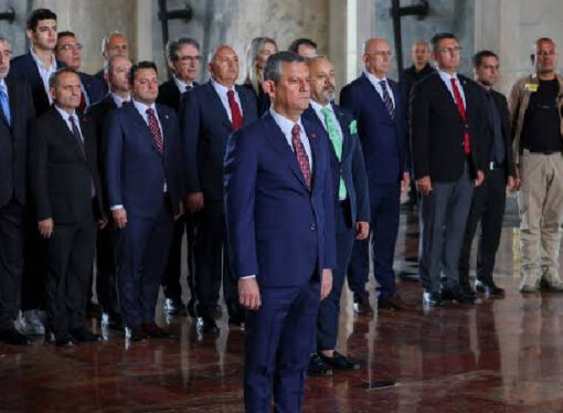 Yeni Parti ilk ziyaretini Anıtkabir’e yaptı