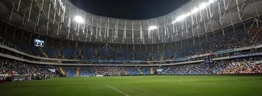 Halkları Uyutan Yüz Binlik Stadyumlar