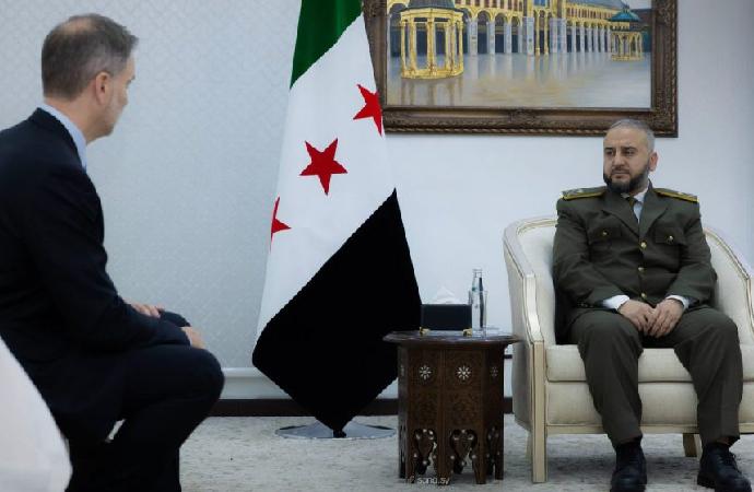 İngiliz Albay, Suriyeli Tümgeneral’le görüşme yaptı