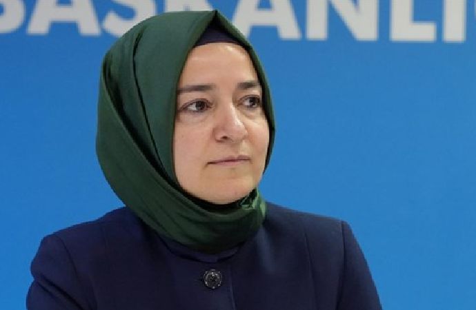 Fatma Betül Sayan Kaya’nın sürpriz istifası