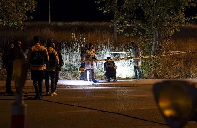 Ankara’da polis memuruna ateş açıldı